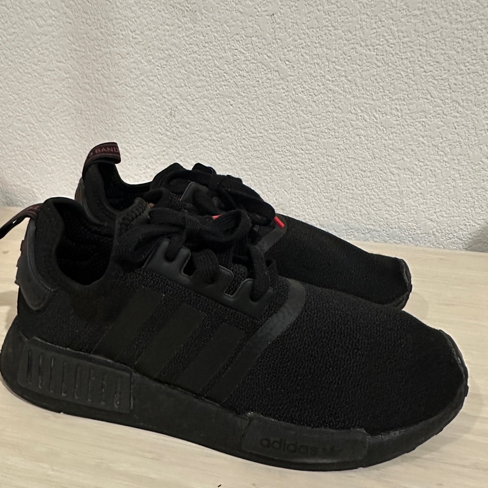 Adidas Womens NMD R1  Black Running Shoes Sneakers Sz 7.5‎